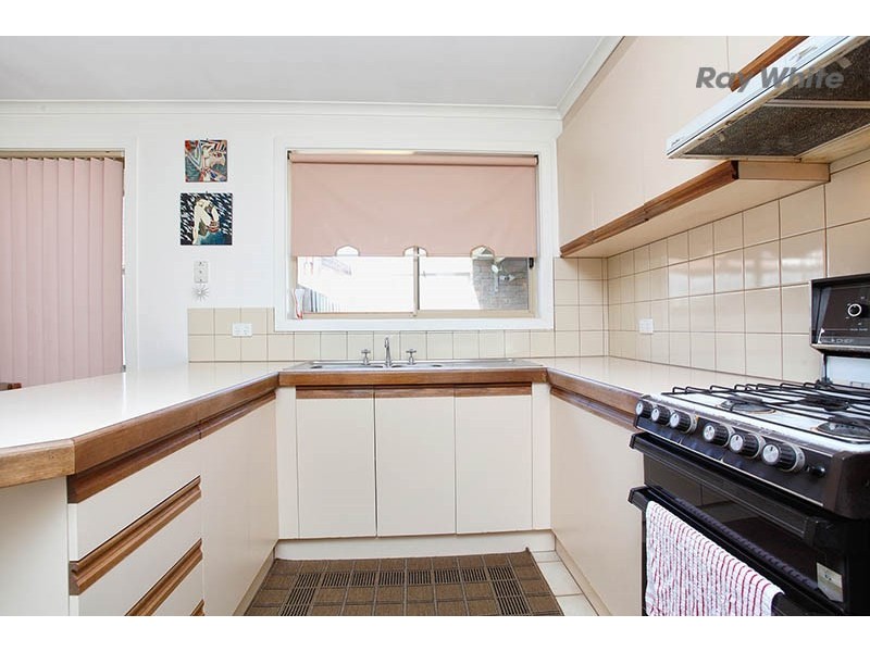 15a Lady Nelson Crescent, Altona Meadows VIC 3028