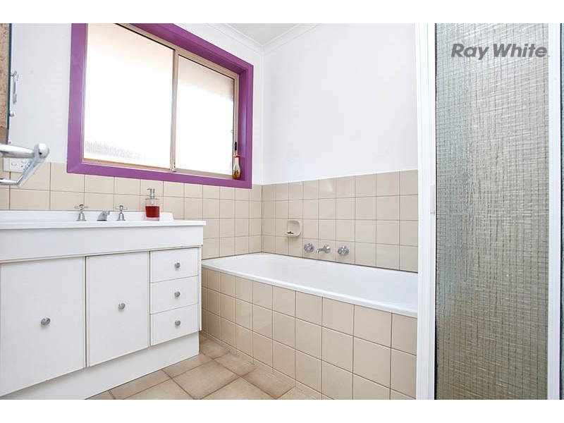 15a Lady Nelson Crescent, Altona Meadows VIC 3028