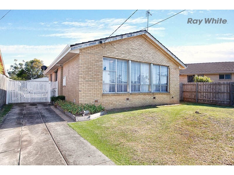 37 Henderson Street, Laverton VIC 3028