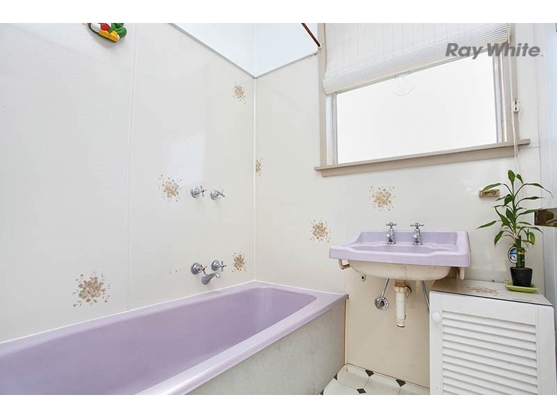 37 Henderson Street, Laverton VIC 3028