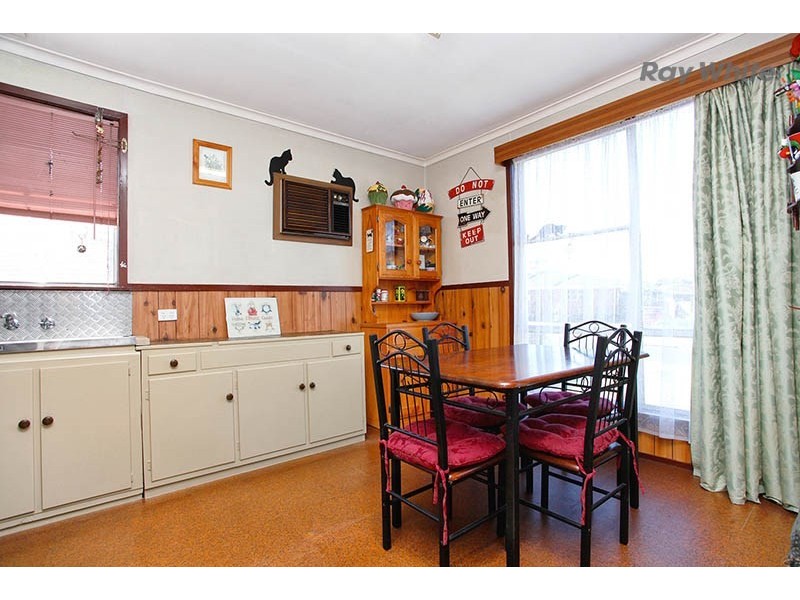 37 Henderson Street, Laverton VIC 3028