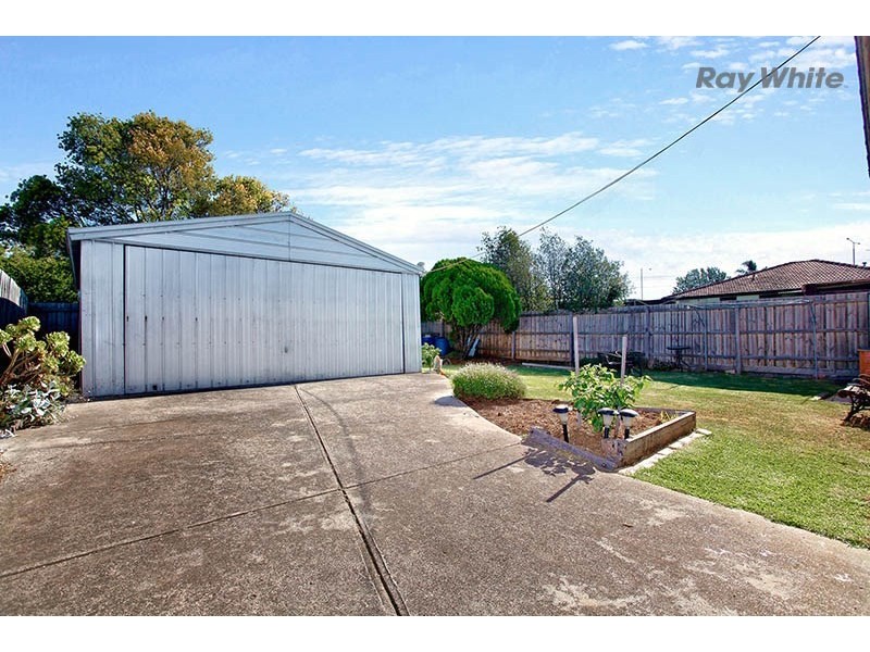 37 Henderson Street, Laverton VIC 3028