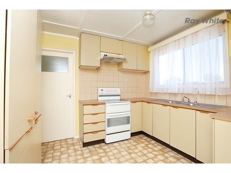 2 Eaton Parade, Laverton VIC 3028