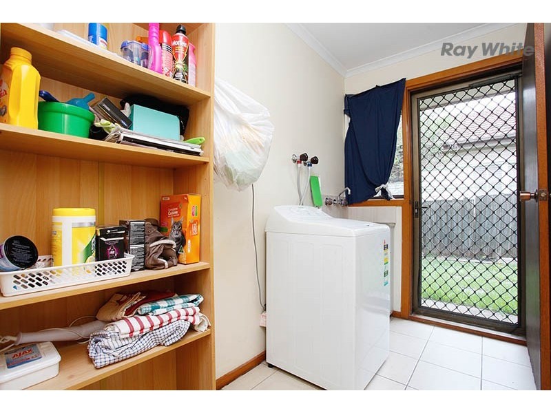 2/27 Grace Street, Laverton VIC 3028