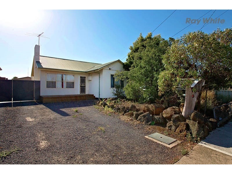 28 Thomas Street, Laverton VIC 3028