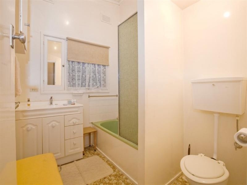 15 Fitzroy Street, Laverton VIC 3028