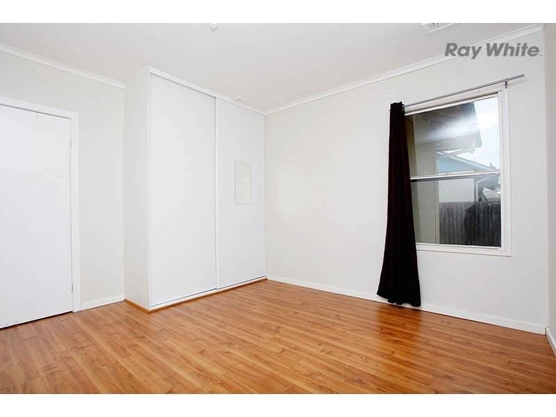 10 Thomas Street, Laverton VIC 3028