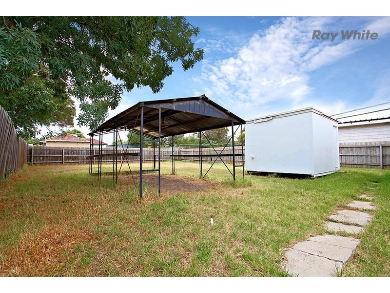 10 Thomas Street, Laverton VIC 3028