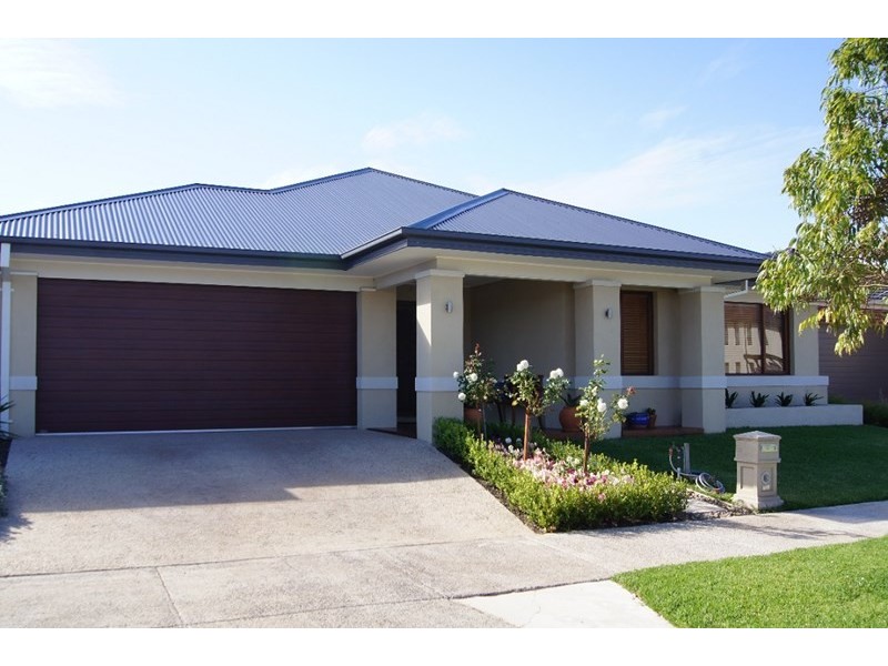 8 Caldwell Road, Williams Landing VIC 3027