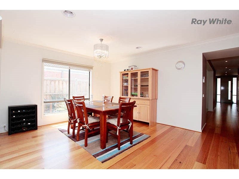 8 Seychelles Street, Point Cook VIC 3030