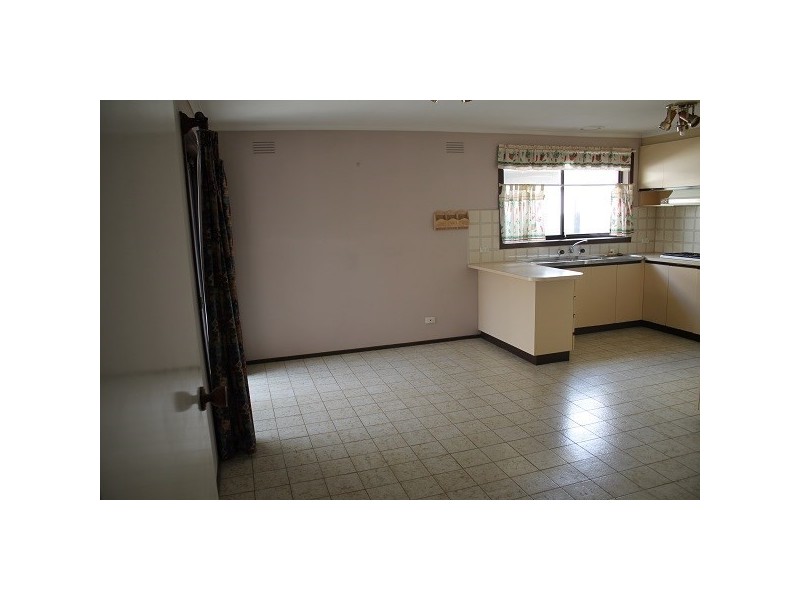 40 Rebecca Crescent, Altona Meadows VIC 3028