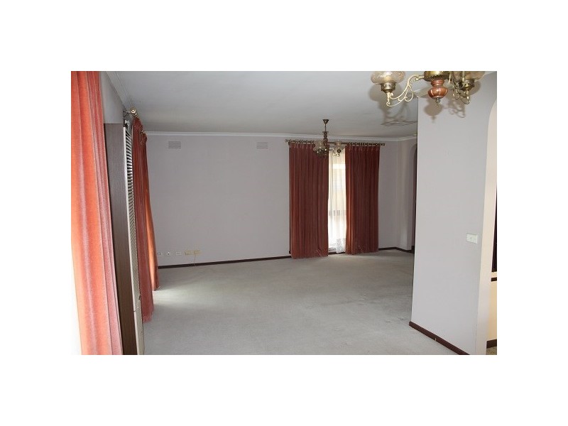 40 Rebecca Crescent, Altona Meadows VIC 3028