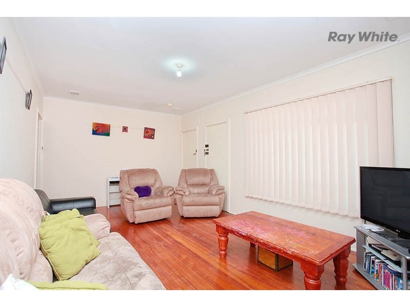 1/3 Charlesworth Street, Laverton VIC 3028