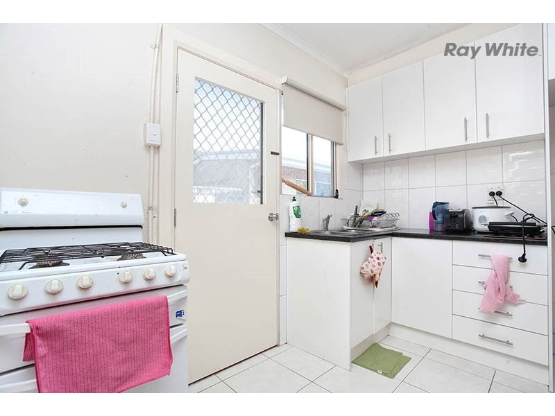 1/3 Charlesworth Street, Laverton VIC 3028