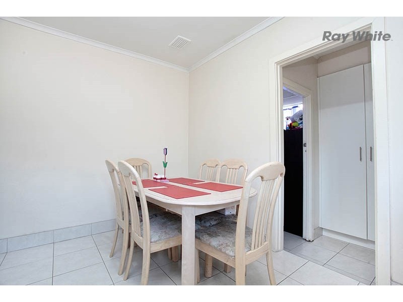 1/3 Charlesworth Street, Laverton VIC 3028