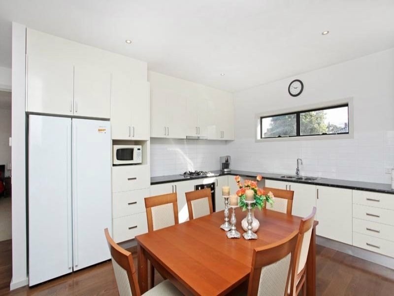 2/48 Selwyn Street, Albion VIC 3020