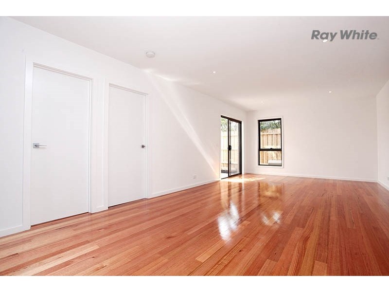 2/1D Wackett Street, Laverton VIC 3028