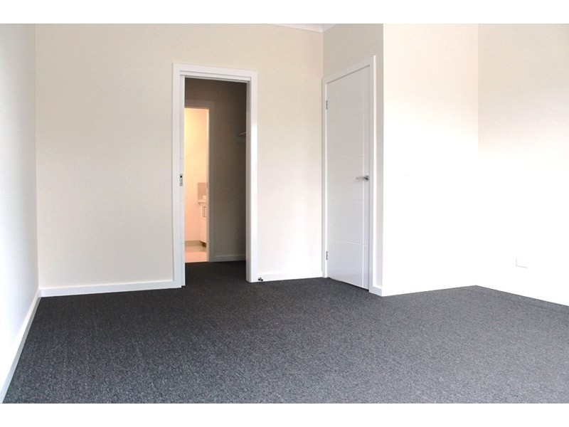 8A Cole Street, Laverton VIC 3028