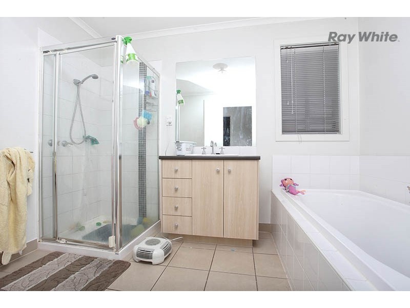 6 Windsong Way, Point Cook VIC 3030