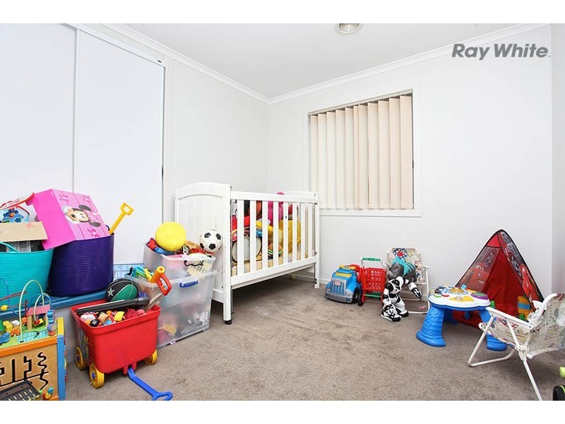 6 Windsong Way, Point Cook VIC 3030