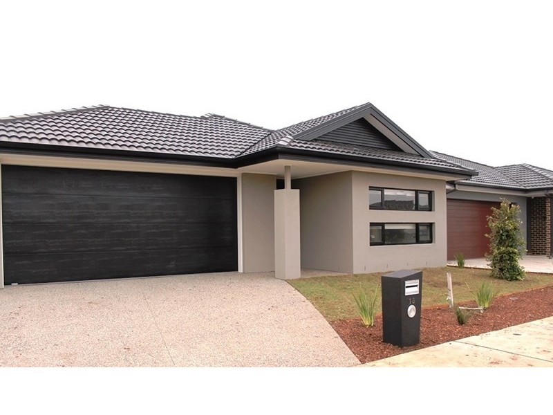 18 Native Way, Kurunjang VIC 3337