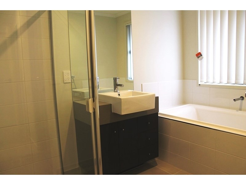 18 Native Way, Kurunjang VIC 3337