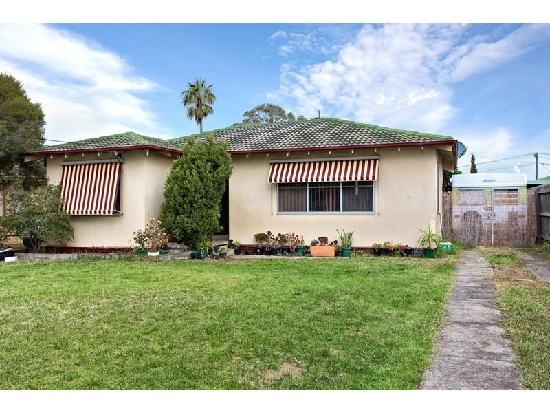 6 Evans Crescent, Laverton VIC 3028