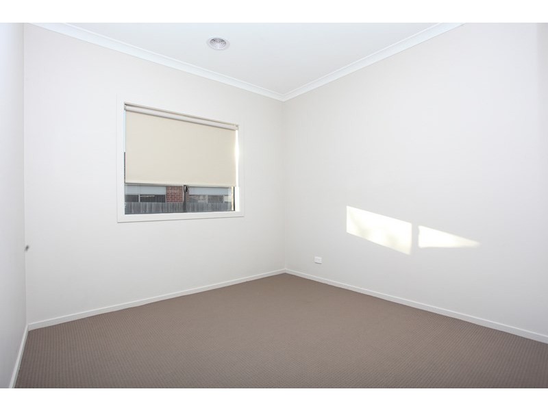 72 Rose Grange Boulevard, Tarneit VIC 3029