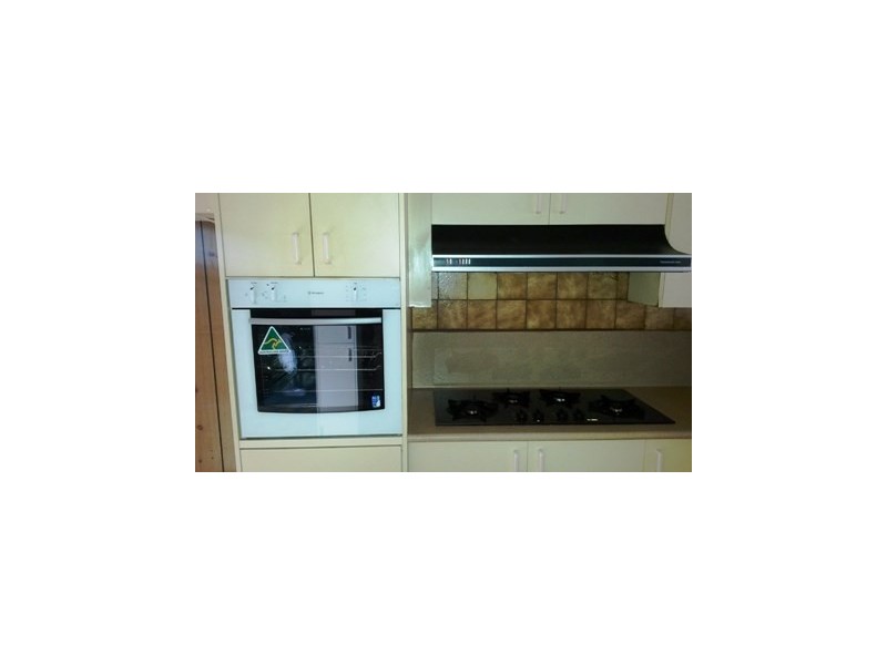 34 Moffat Street, St Albans VIC 3021