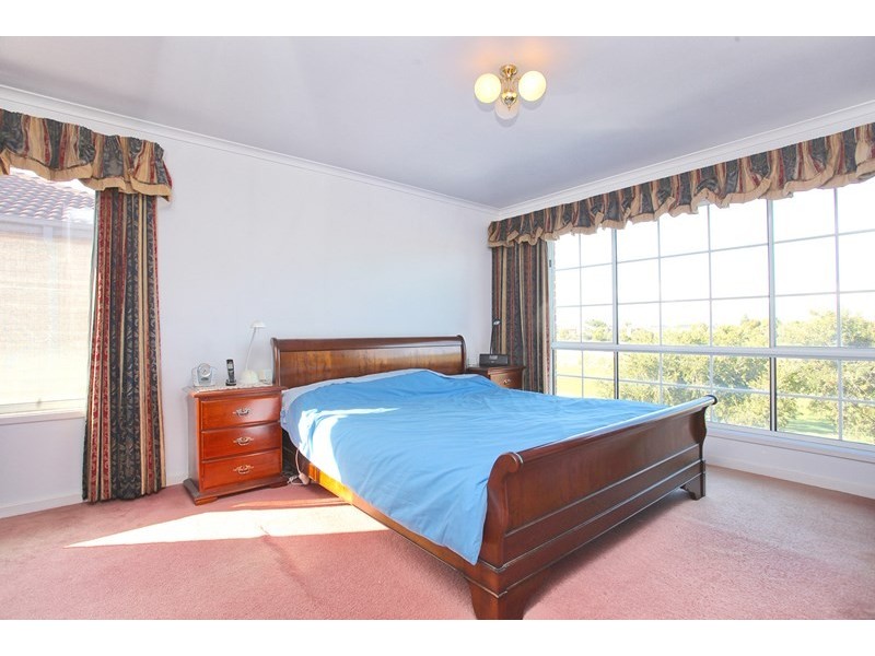 1 Bowood Court, Seabrook VIC 3028