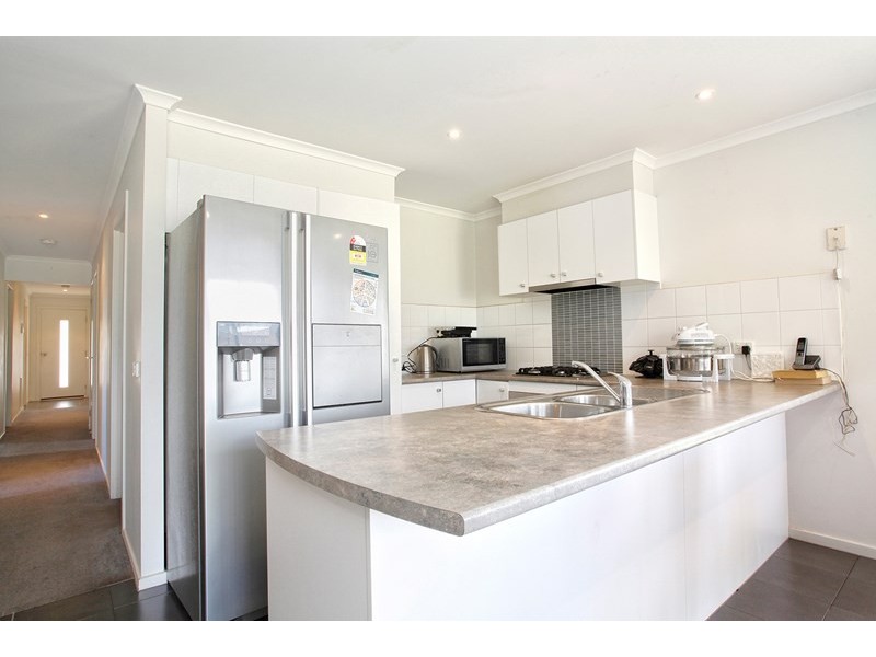 2 Hamish Drive, Tarneit VIC 3029