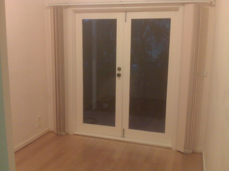 2/84 LAKESIDE Drive, Werribee VIC 3030