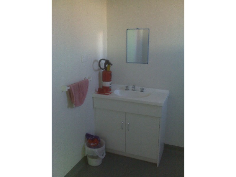 SHOP 1B TRIHOLME Avenue, Laverton VIC 3028