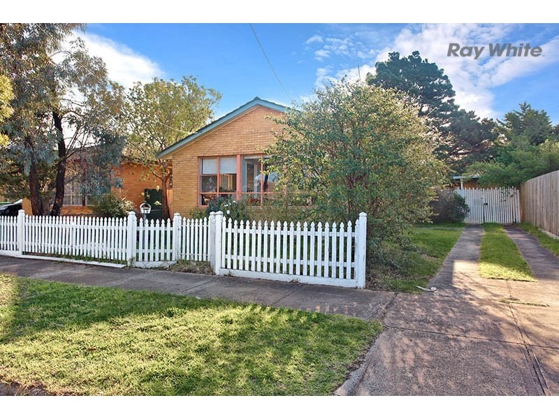 19 Cropley Crescent, Laverton VIC 3028