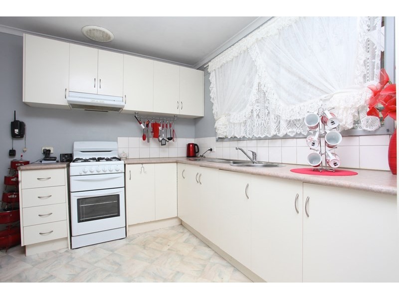 40 Windsor Avenue, Wyndham Vale VIC 3024