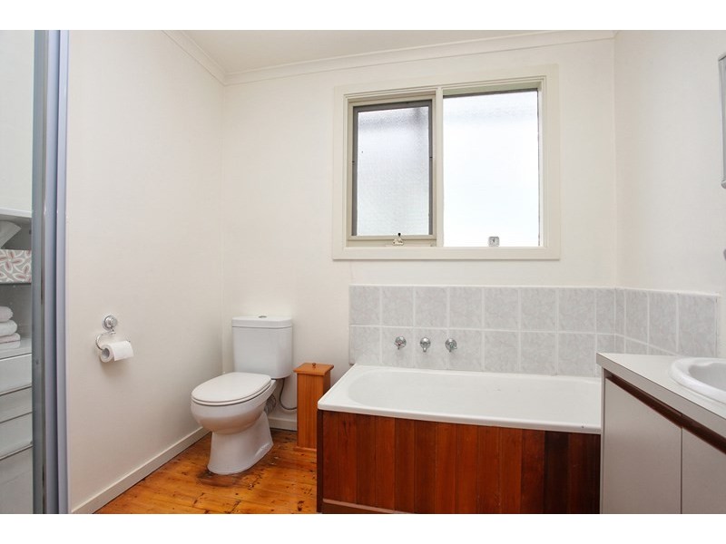 4 Eaton Parade, Laverton VIC 3028