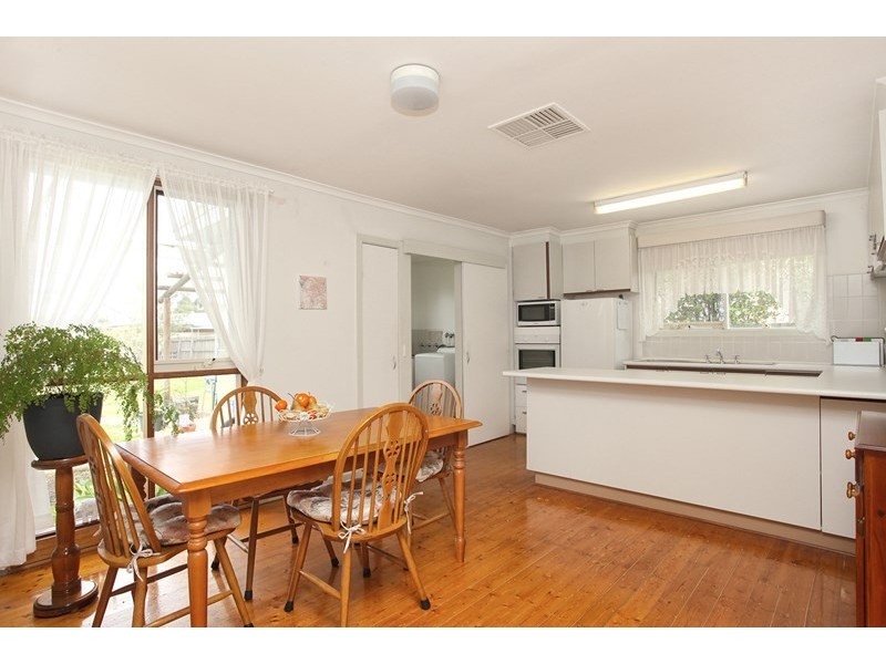 4 Eaton Parade, Laverton VIC 3028