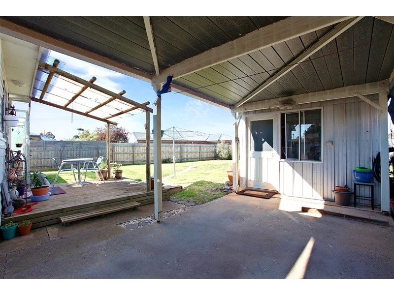 4 Eaton Parade, Laverton VIC 3028