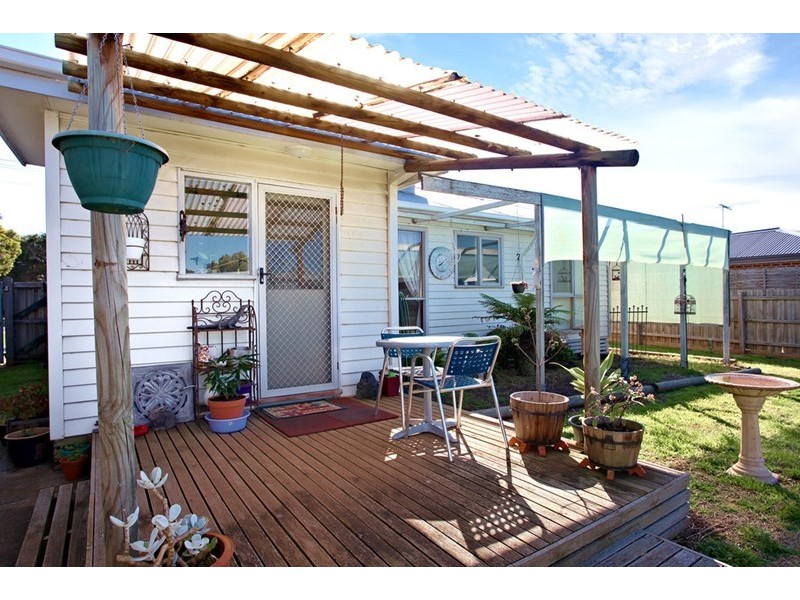 4 Eaton Parade, Laverton VIC 3028