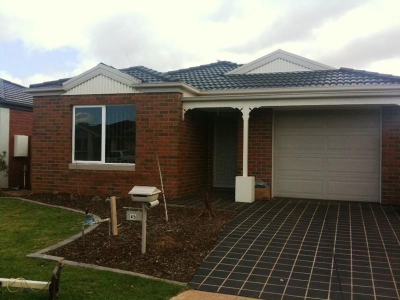 45 HAMISH Drive, Tarneit VIC 3029