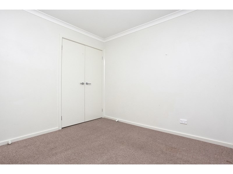 2/2 Glamis Court, Derrimut VIC 3030