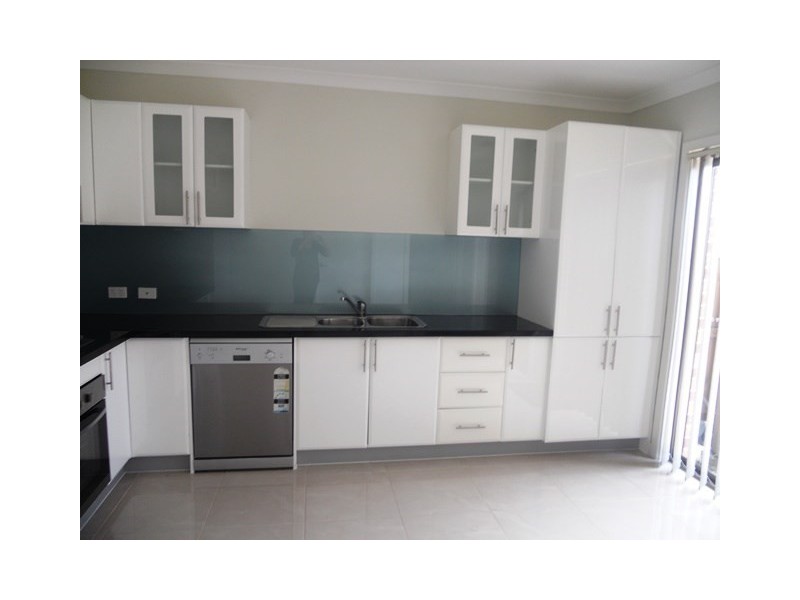 3/35 Eades Street, Laverton VIC 3028