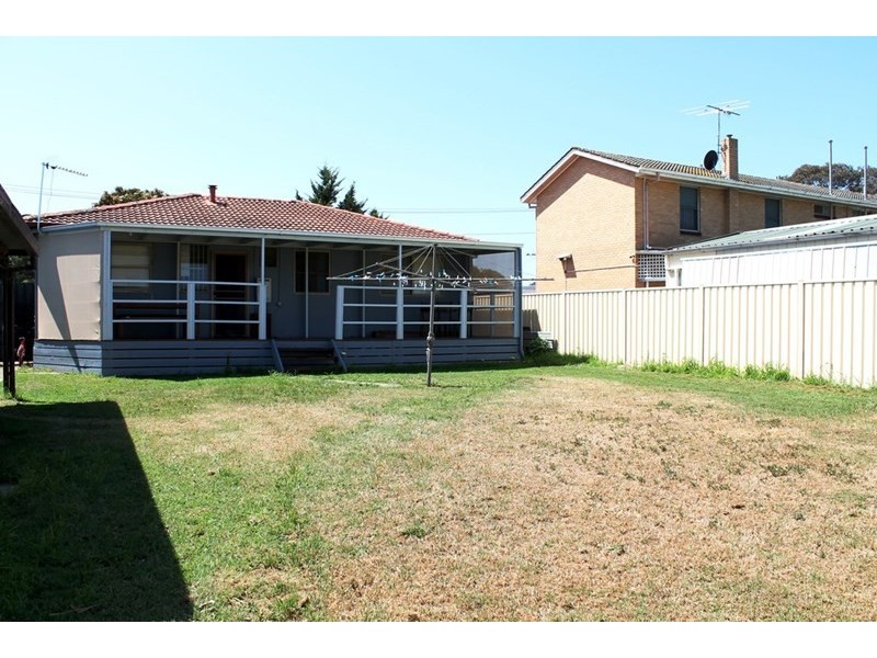 22 Evans Crescent, Laverton VIC 3028