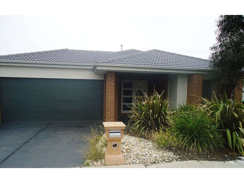 16 Tallgrass Avenue, Truganina VIC 3029