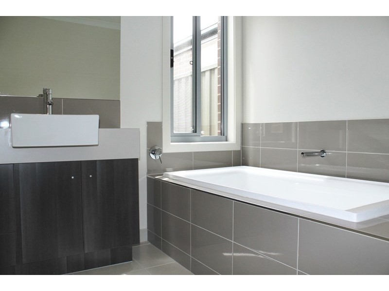 9 Herbal Avenue, Kurunjang VIC 3337