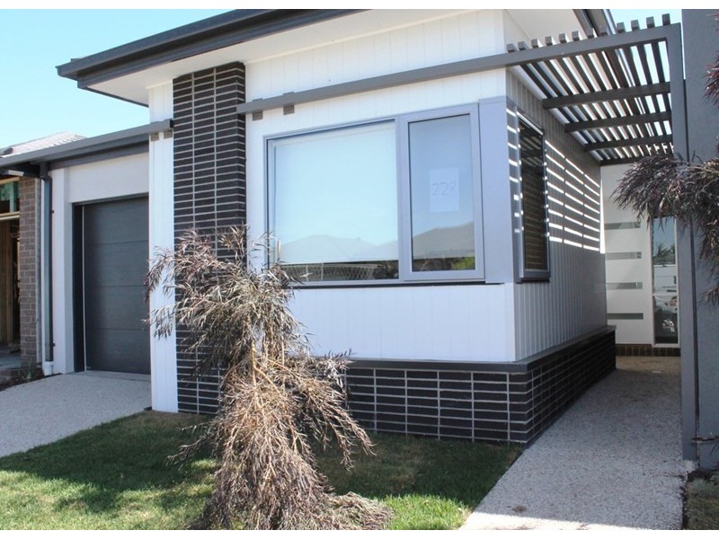 15 Herbal Avenue, Kurunjang VIC 3337