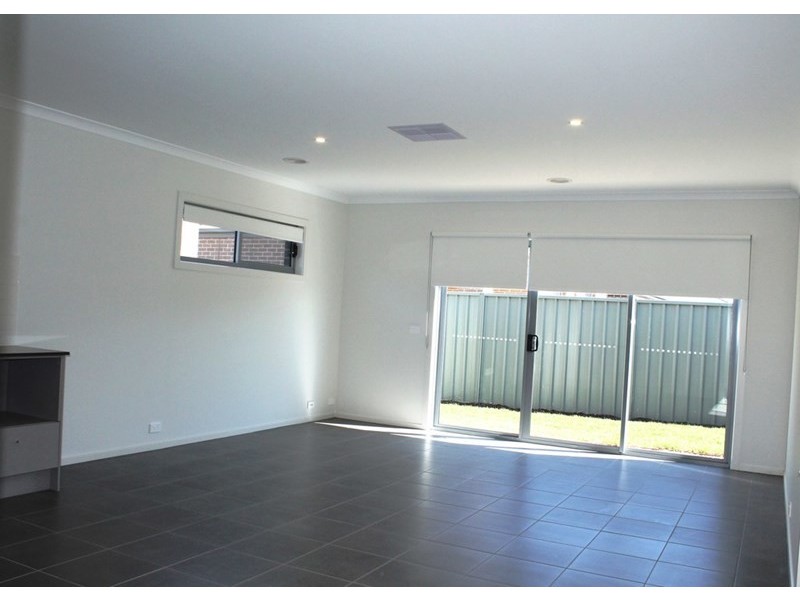 15 Herbal Avenue, Kurunjang VIC 3337