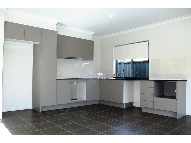 15 Herbal Avenue, Kurunjang VIC 3337