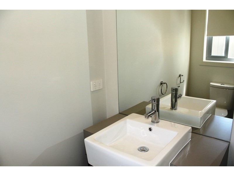 15 Herbal Avenue, Kurunjang VIC 3337