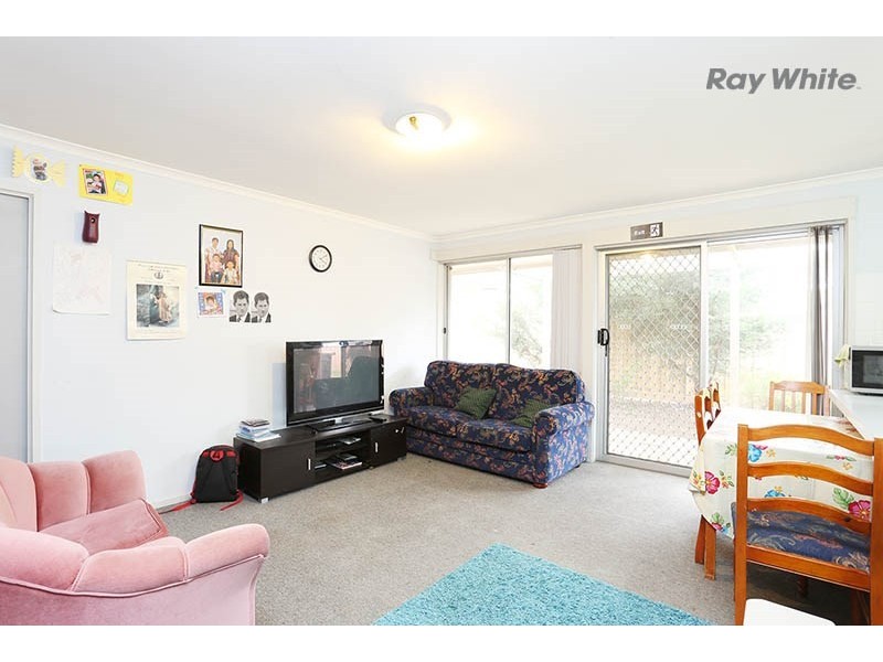 15 BARTLETT Crescent, Hoppers Crossing VIC 3029